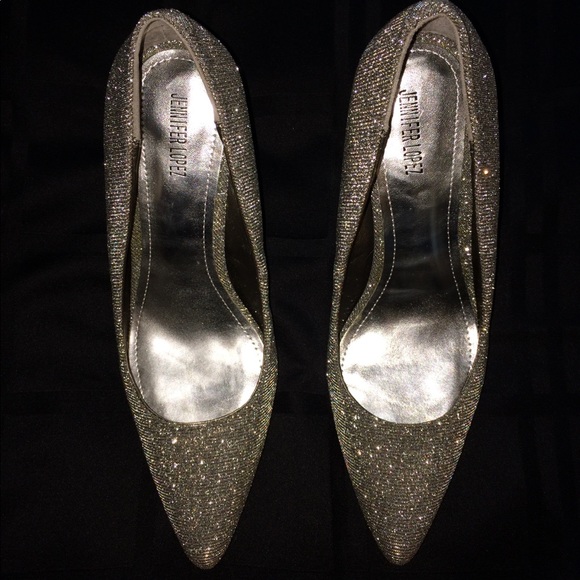 ✨ Sparkly Jennifer Lopez 4” Heels ✨ - Picture 2 of 7